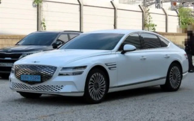 G80전기차 중고차 G80(RG3) 일렉트리파이드 매물 사진 13 - 2022/04 107,318km